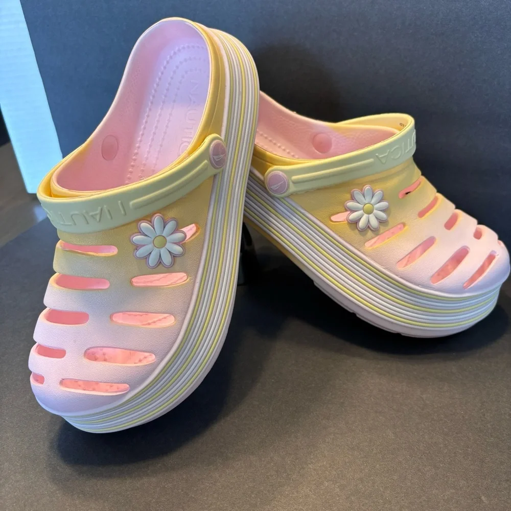 Nautica Kids Pastel Clogs with Daisy Accent Yellow Pink White Purple Girl Size 4